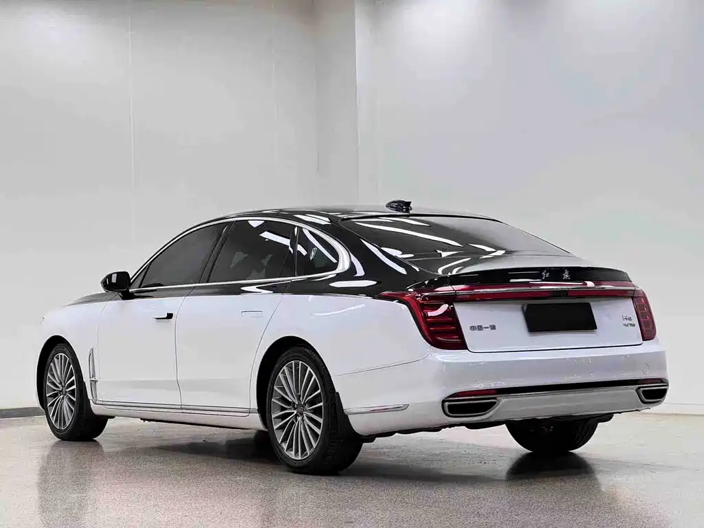 Hongqi H9 2023 2.0T