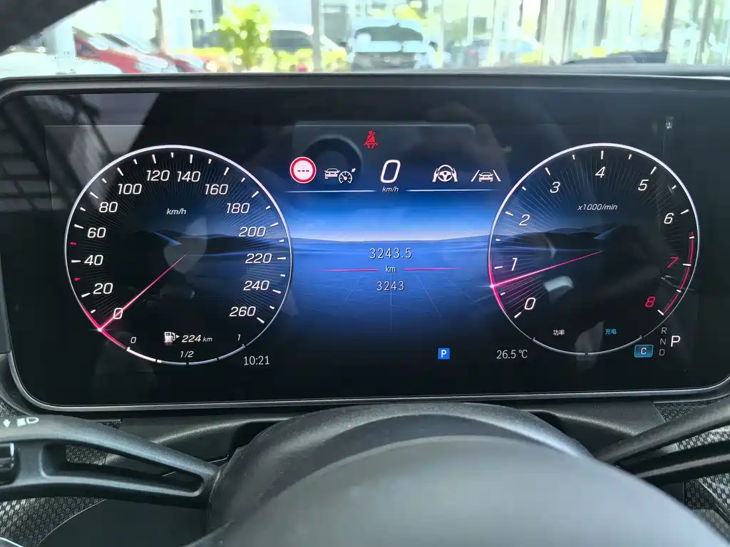Mercedes-Benz C-Class — миниатюра 6