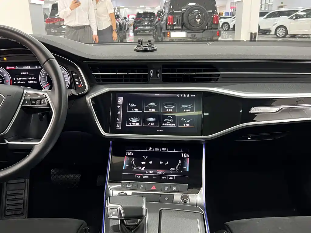 Audi A7L — миниатюра 6