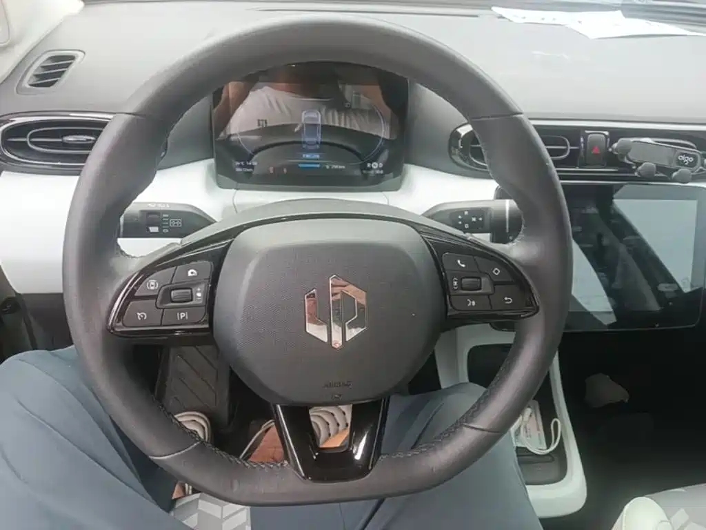 Leapmotor Leapmotor T03 — миниатюра 11