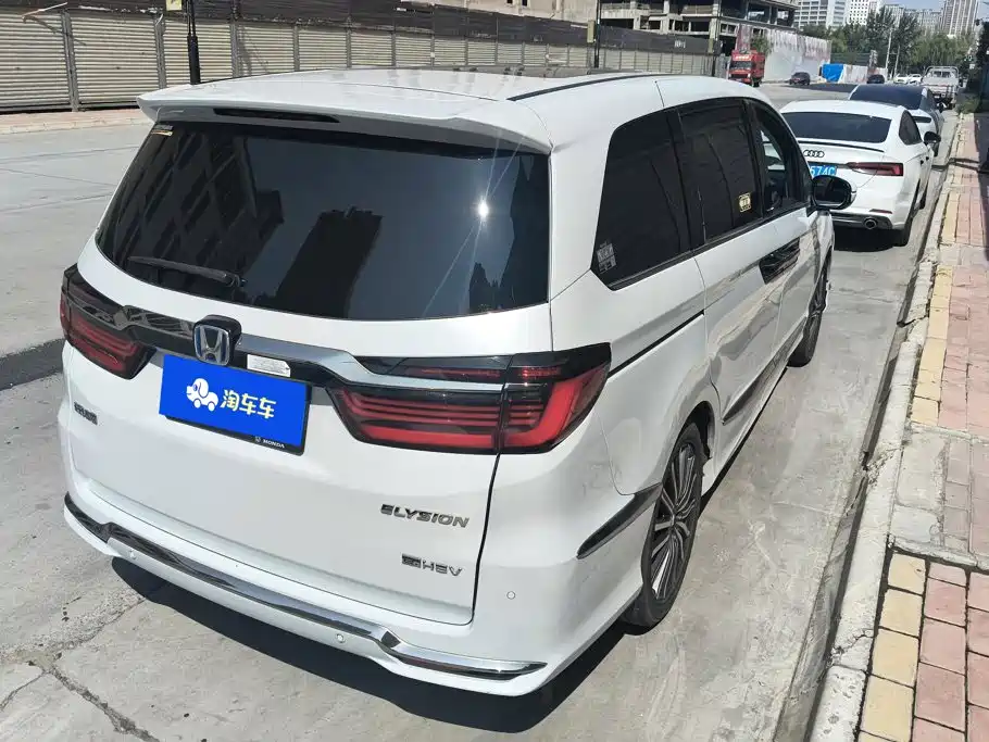 Honda Elysion — миниатюра 3