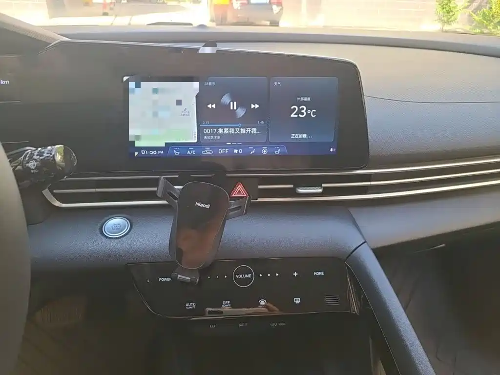 Hyundai Elantra — миниатюра 9