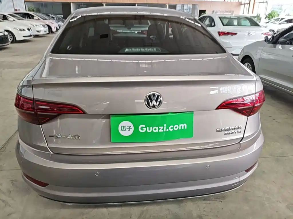 Volkswagen Sagitar — миниатюра 6