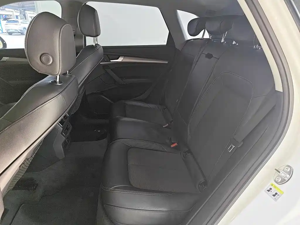 Audi Q5L — миниатюра 8