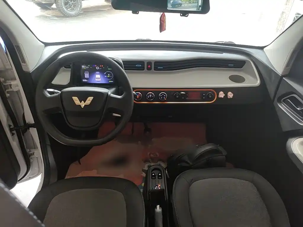 Wuling MINIEV — миниатюра 10