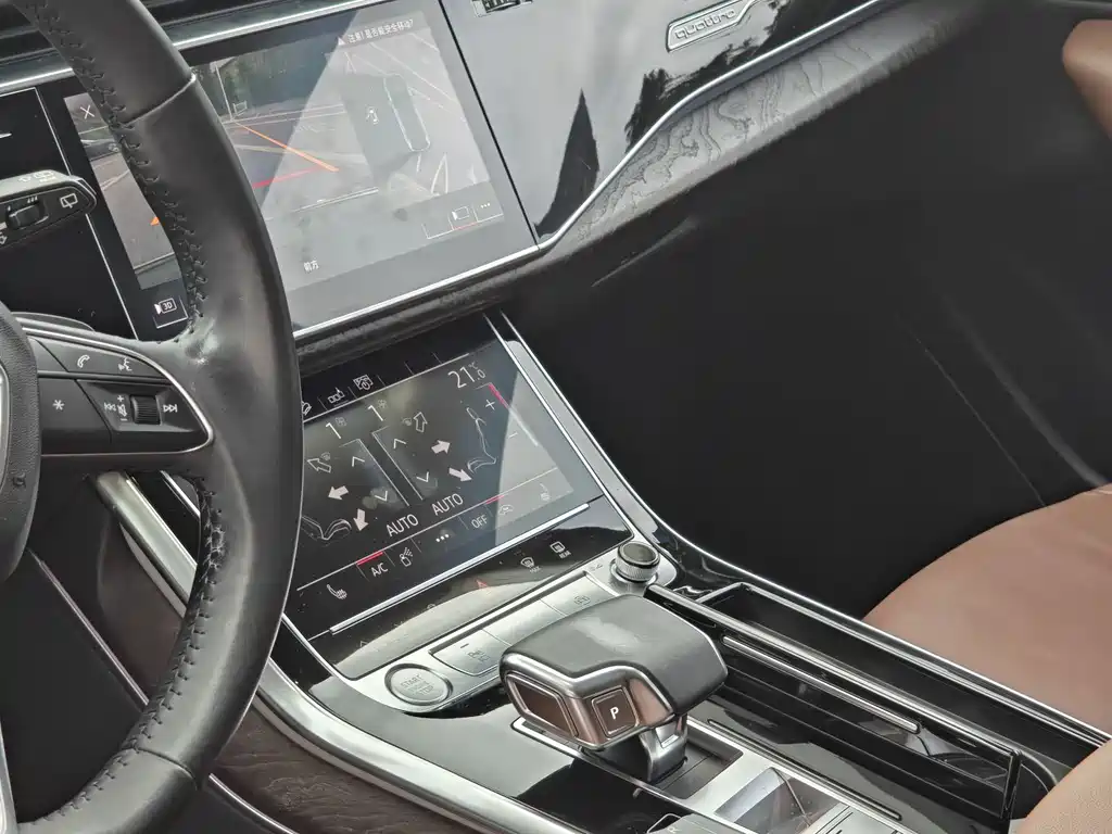 Audi Q7 — миниатюра 4