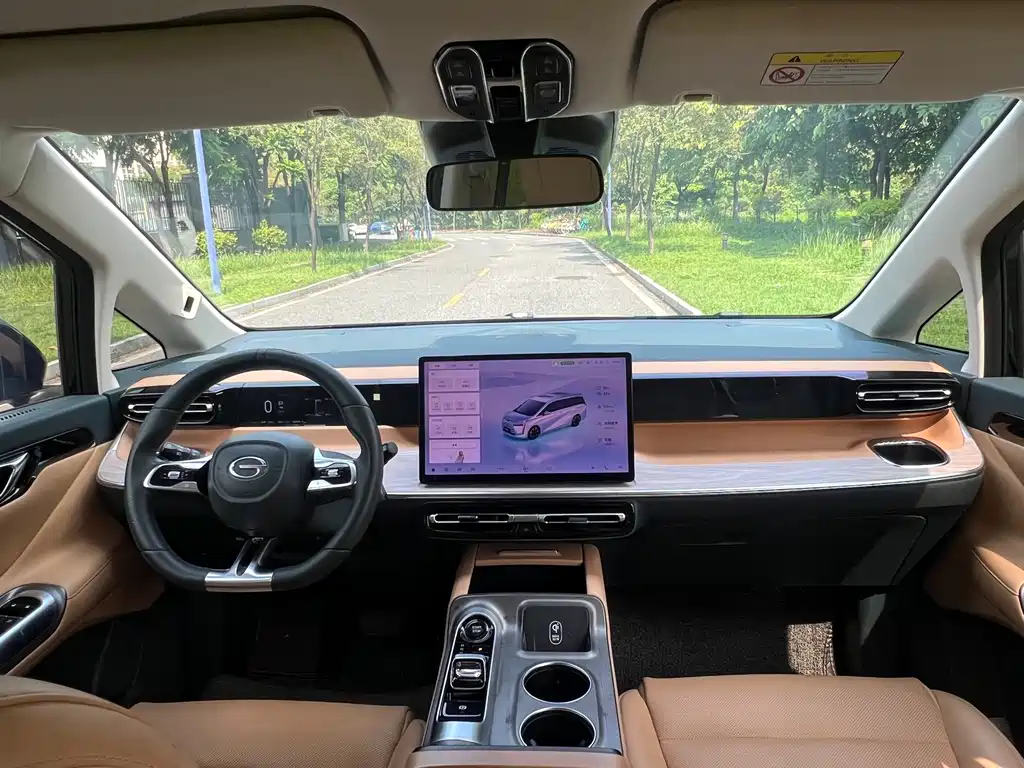 GAC Motor Trumpchi E8 PHEV — миниатюра 16
