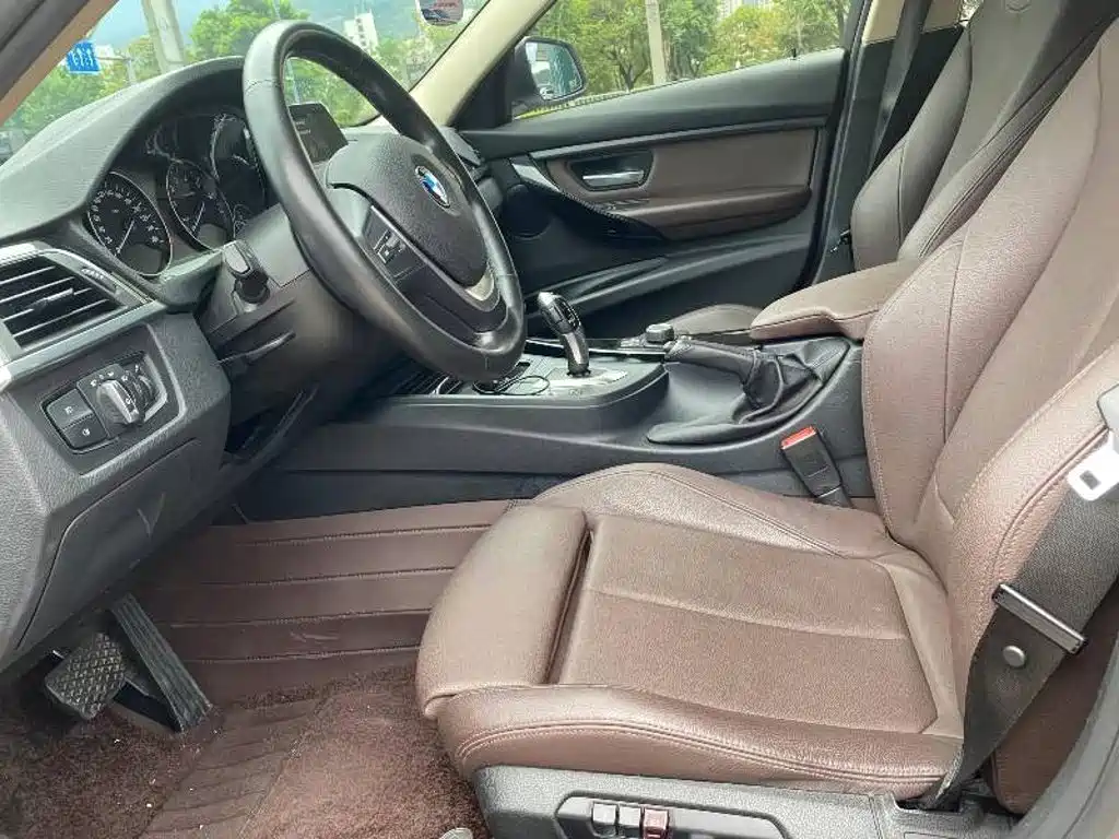BMW 3 Series — миниатюра 4