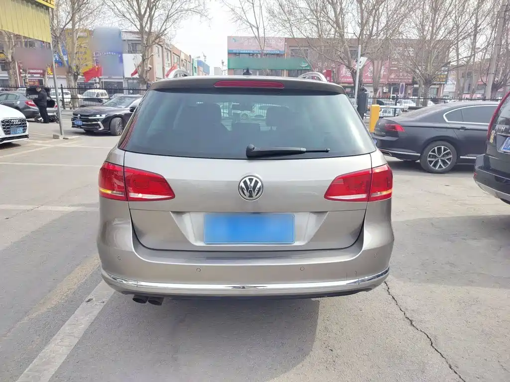 Volkswagen Magotan (Import) — миниатюра 4