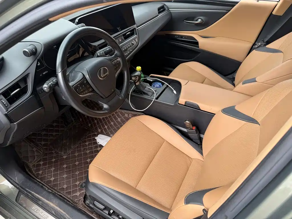 Lexus ES — миниатюра 6