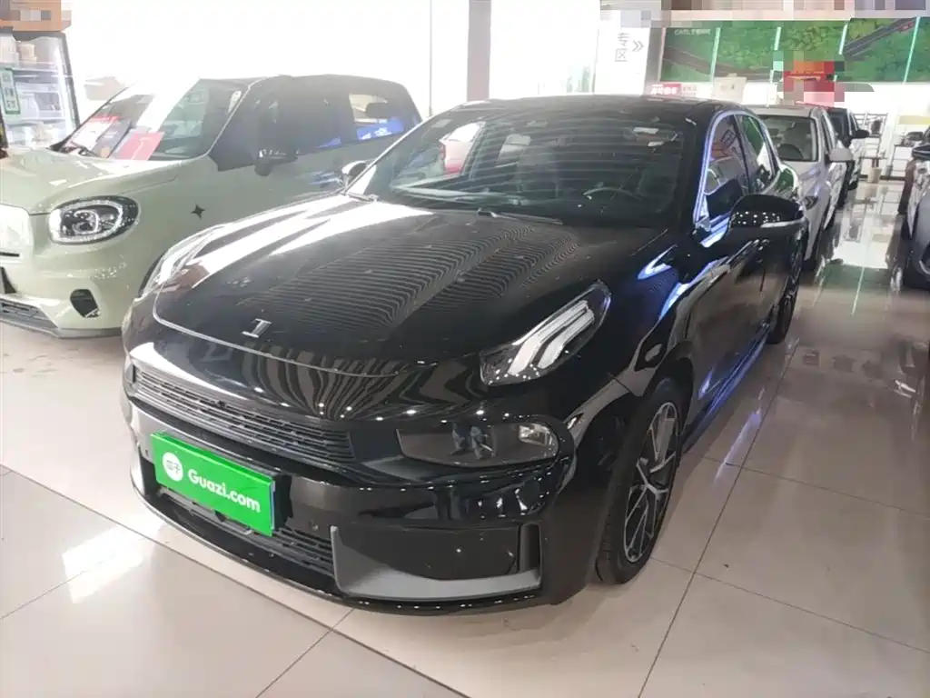 Купить Lynk & Co 03