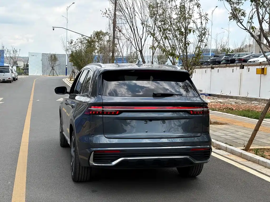 Geely Xingyue L — миниатюра 11