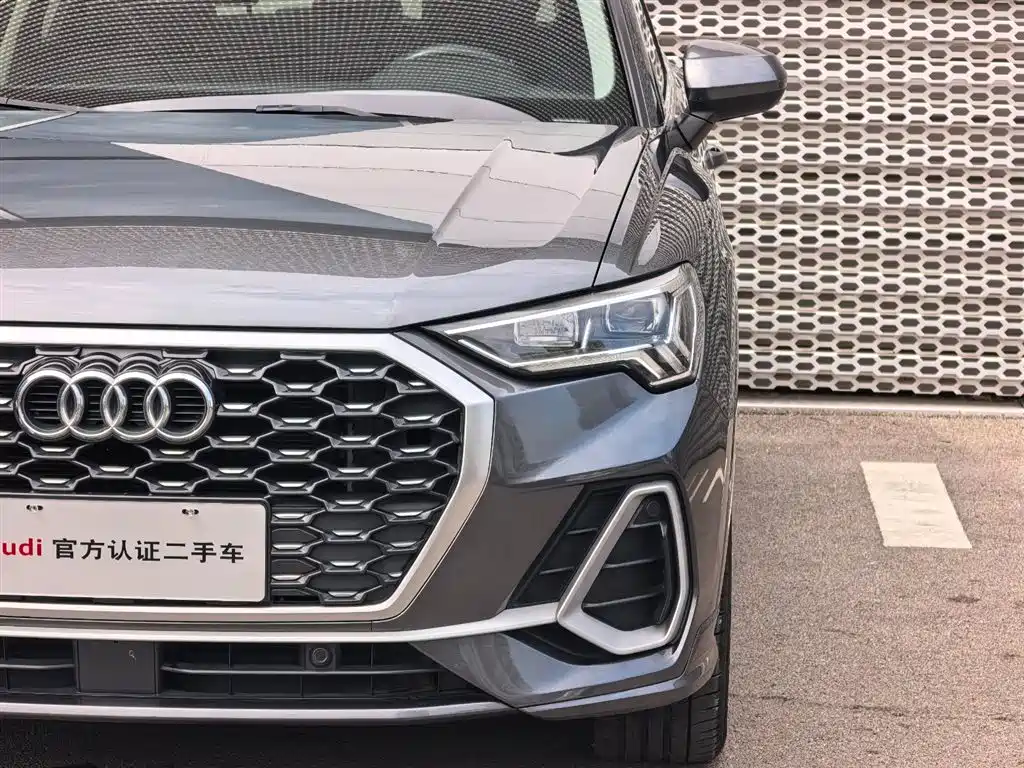 Audi Q3 Sportback — миниатюра 8