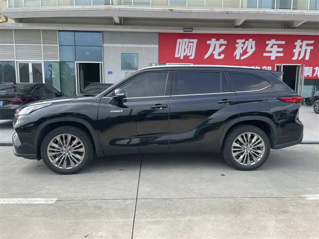 Toyota Highlander — миниатюра 3
