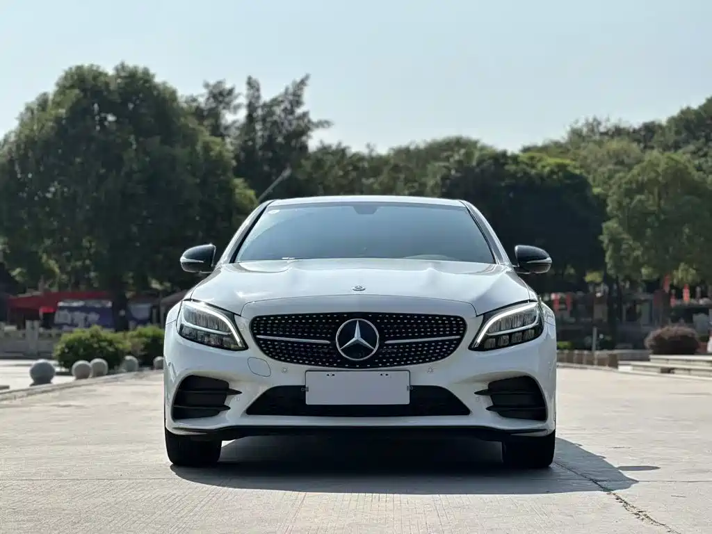 Mercedes-Benz C-Class — миниатюра 3