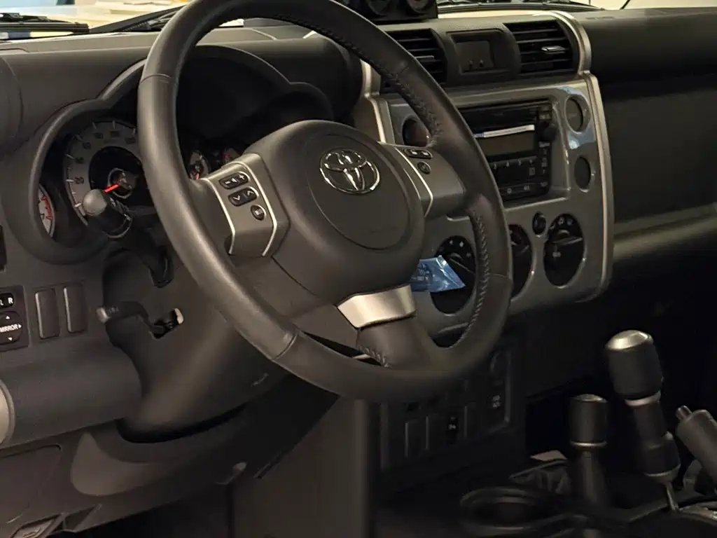 Toyota FJ Cruiser FJ 2023 4.0L