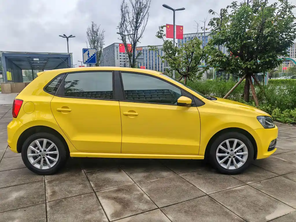 Volkswagen Polo — миниатюра 7