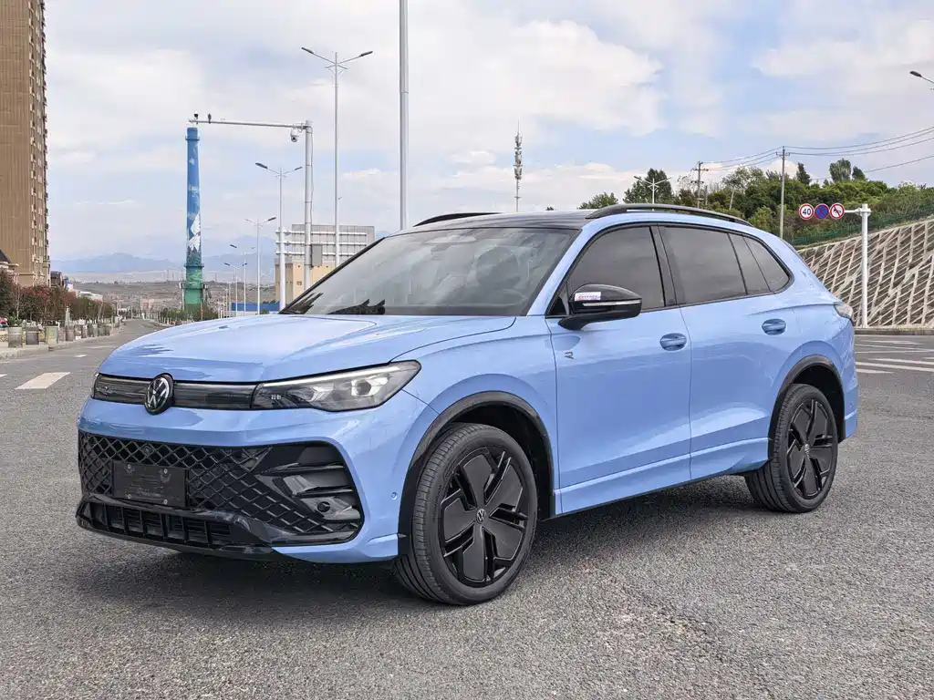 Volkswagen Tiguan L 2024