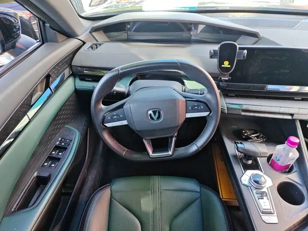 Changan UNI-V iDD — миниатюра 3