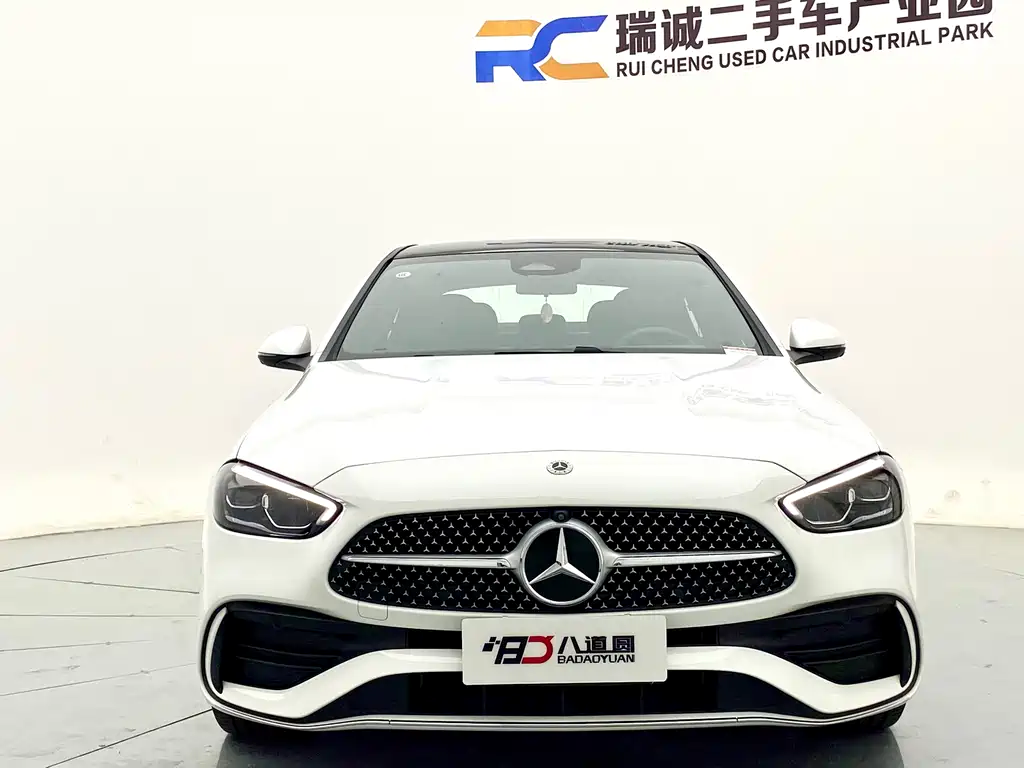 Mercedes-Benz C-Class — миниатюра 2