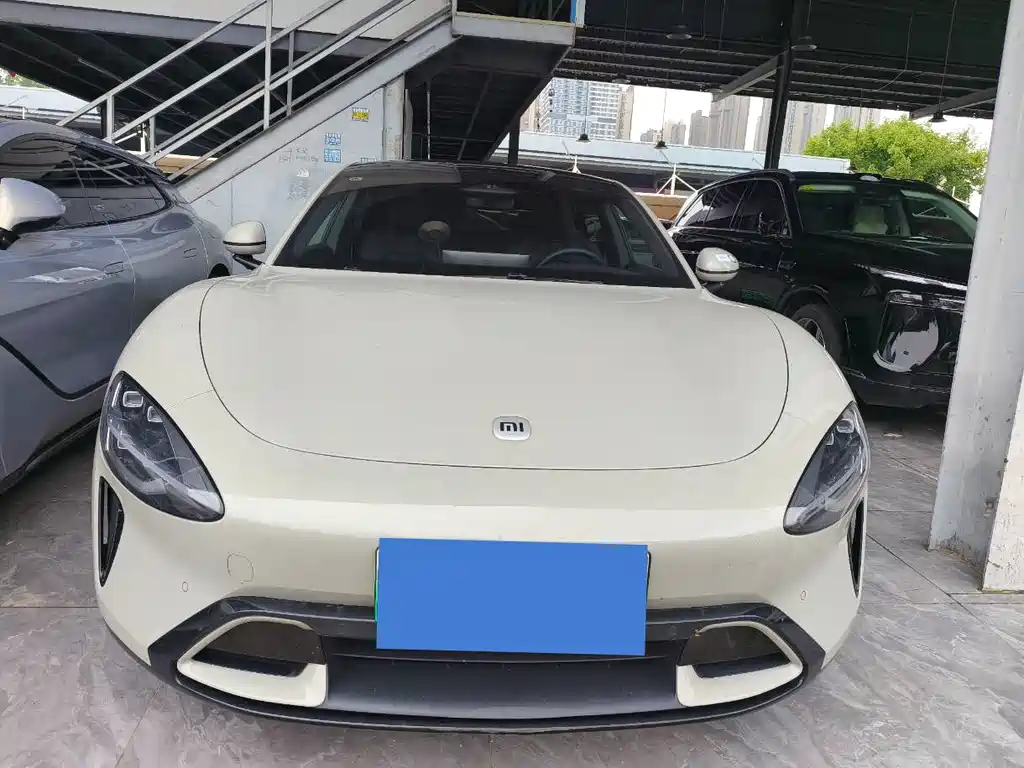 Xiaomi SU7 2025
