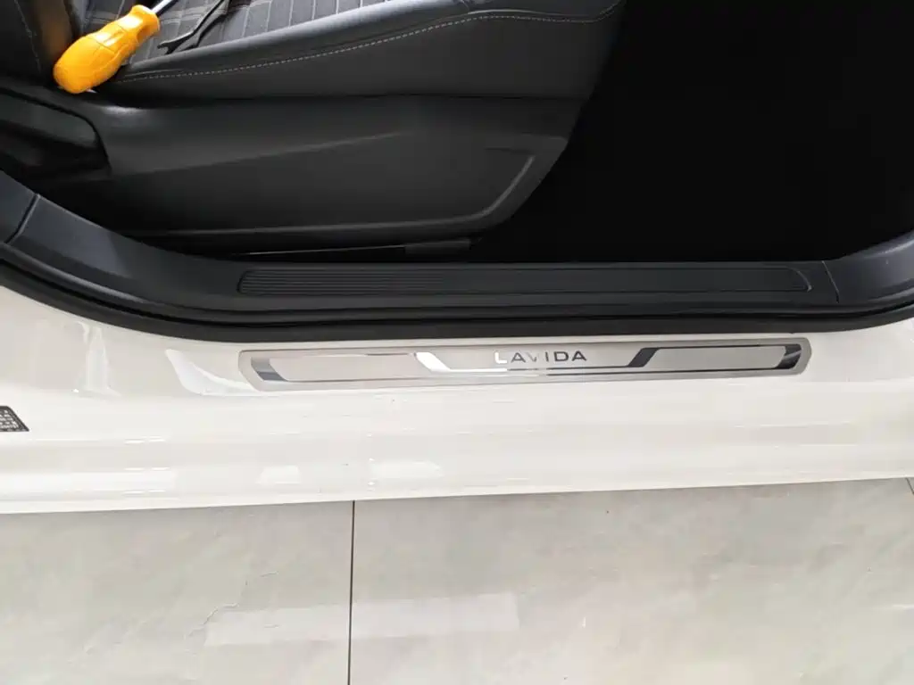 Volkswagen Lavida — миниатюра 21