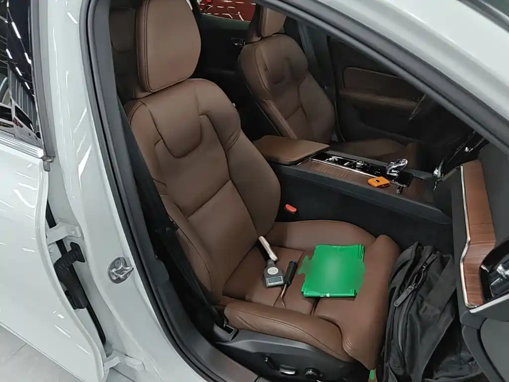 Volvo S60 — миниатюра 25