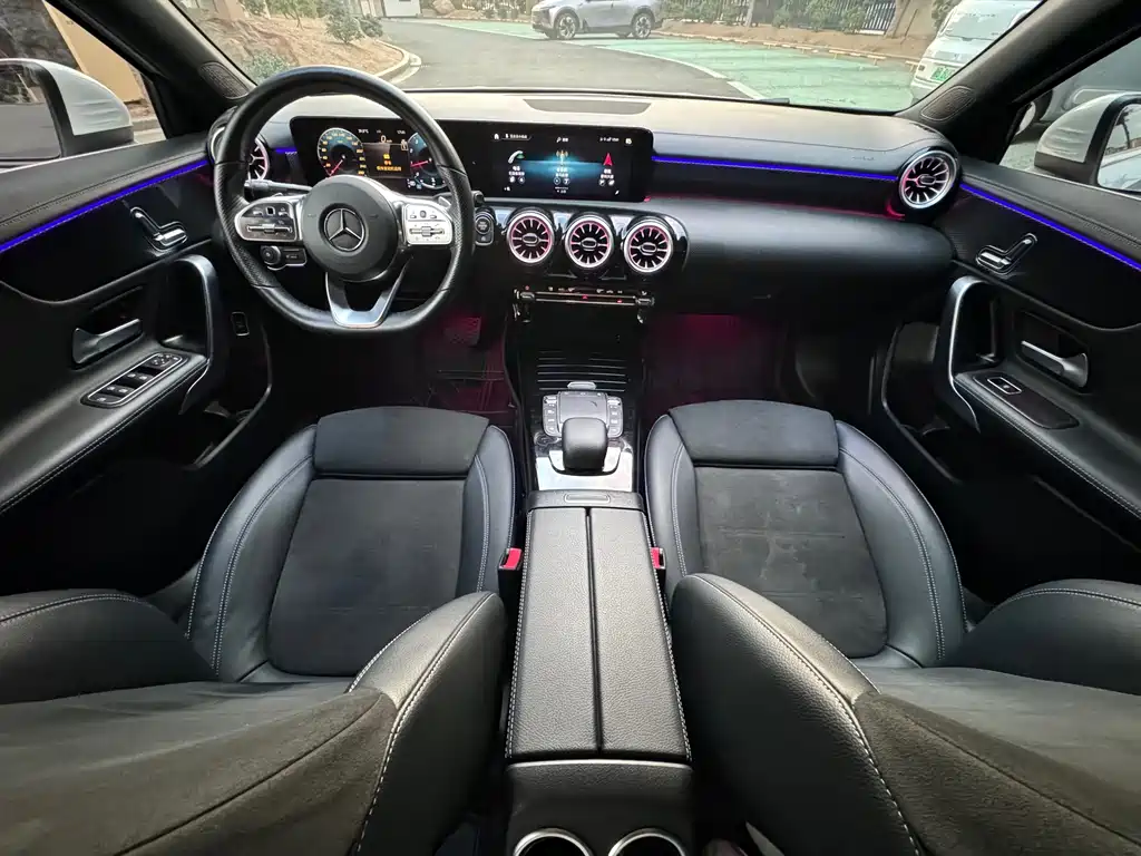 Mercedes-Benz A-Class — миниатюра 9