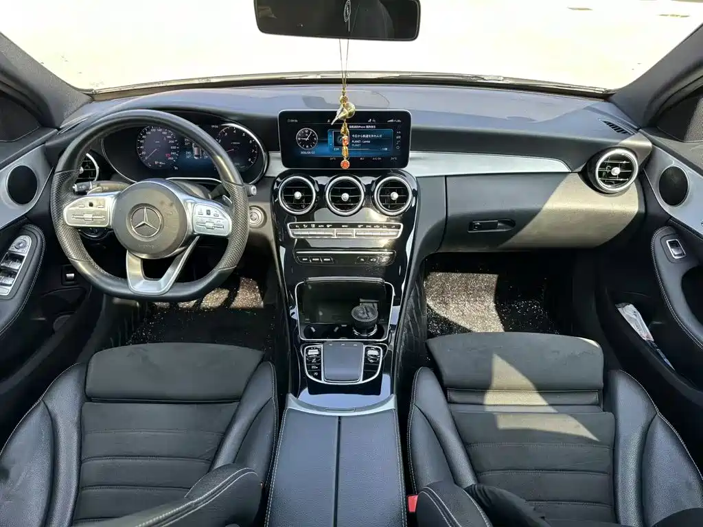 Mercedes-Benz C-Class — миниатюра 10