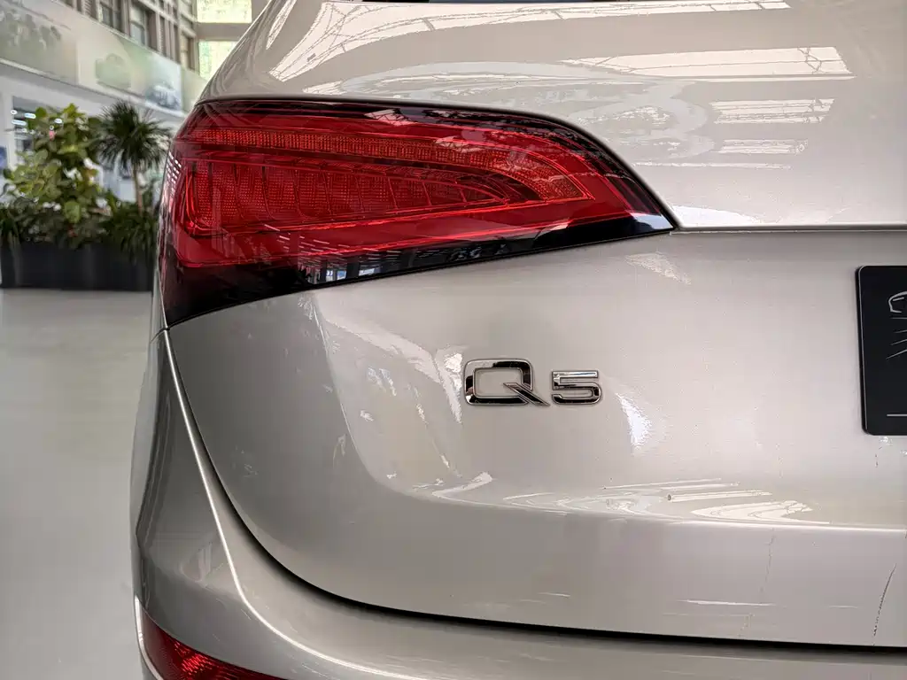 Audi Q5 — миниатюра 10