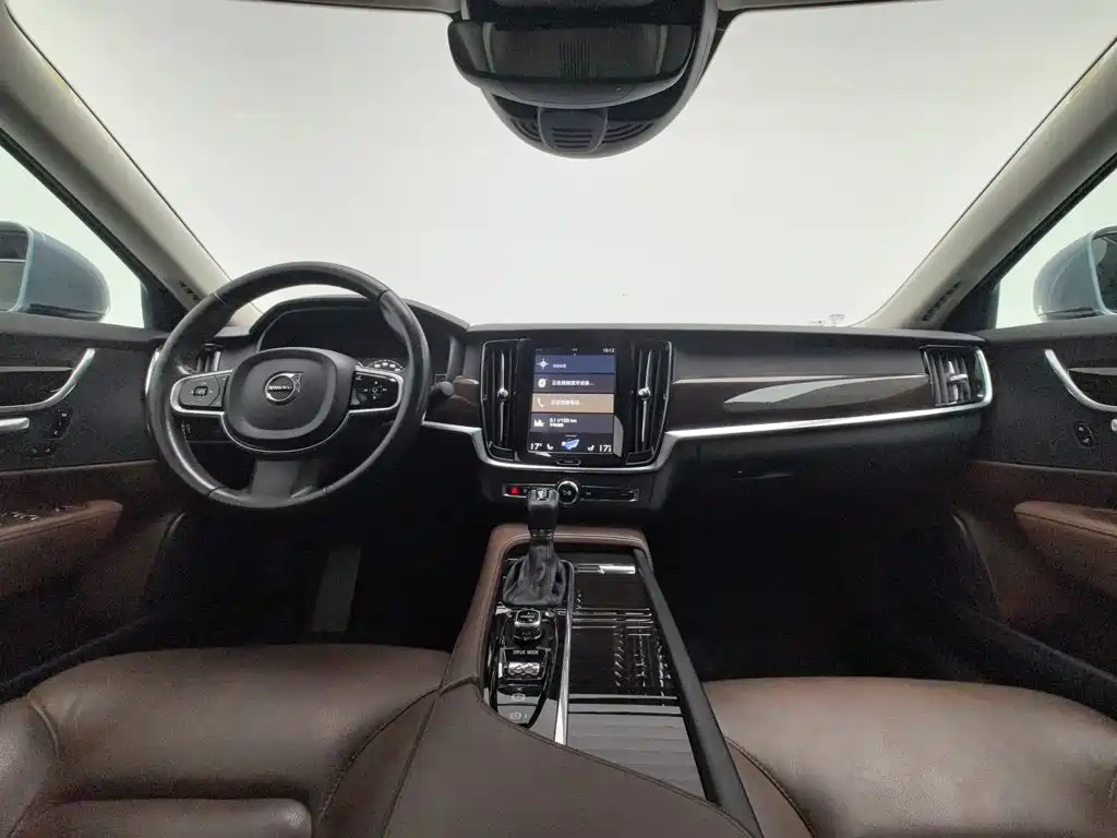 Volvo S90 — миниатюра 5