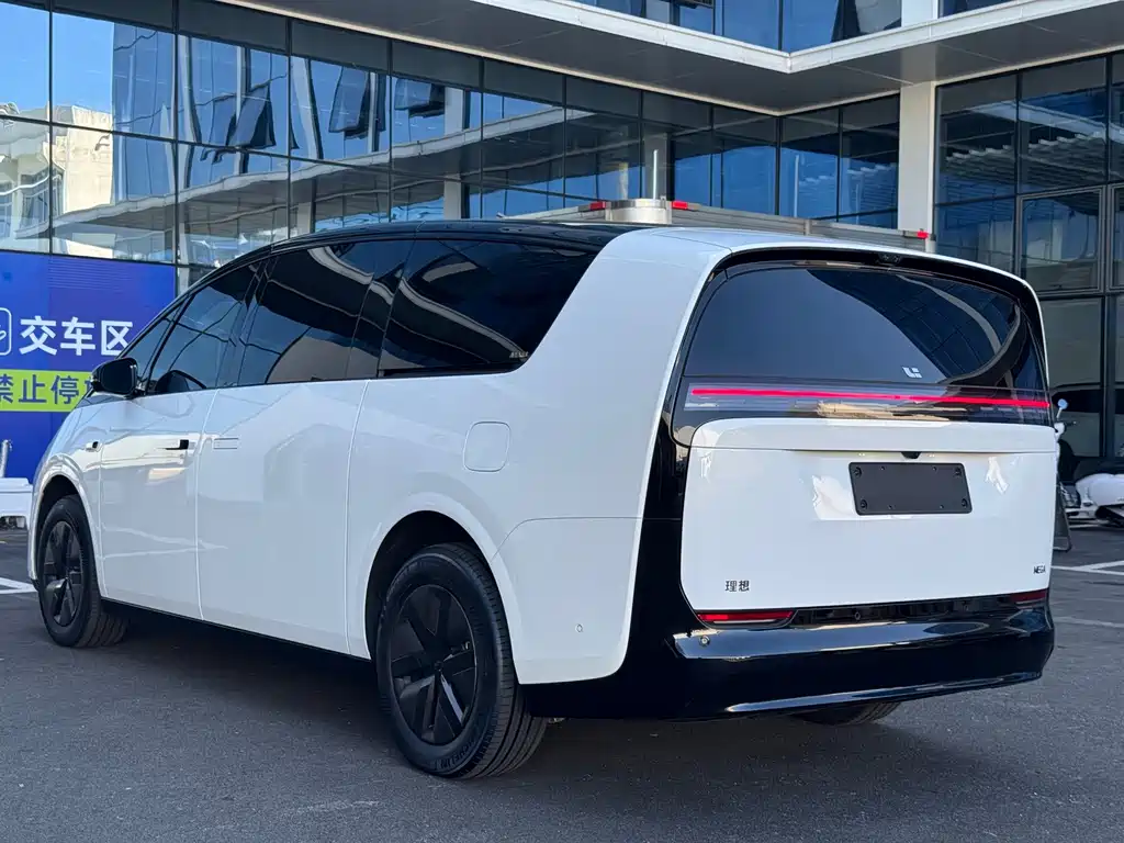 Li Auto Li MEGA — миниатюра 6