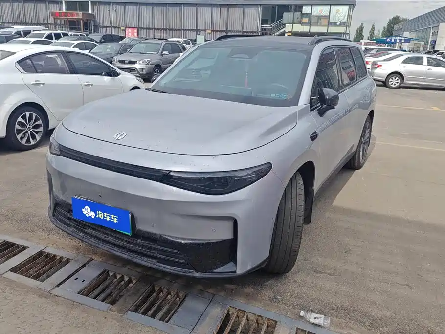 Leapmotor C16 2024 EREV 200 Premium Edition