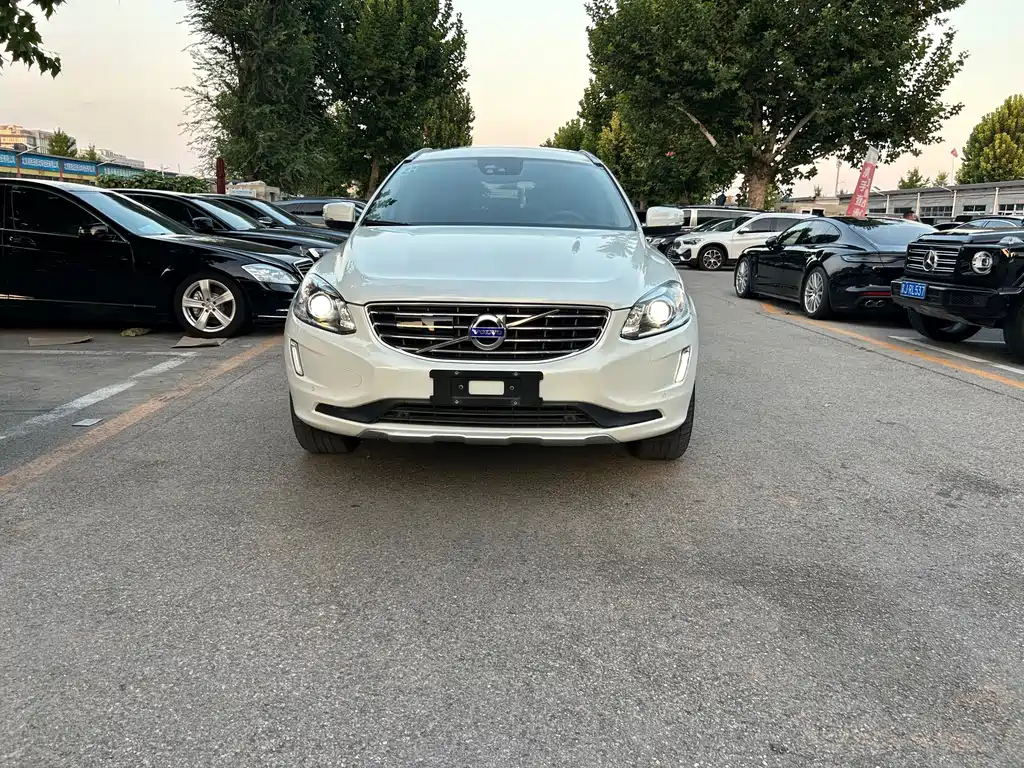 Volvo XC60 — миниатюра 2