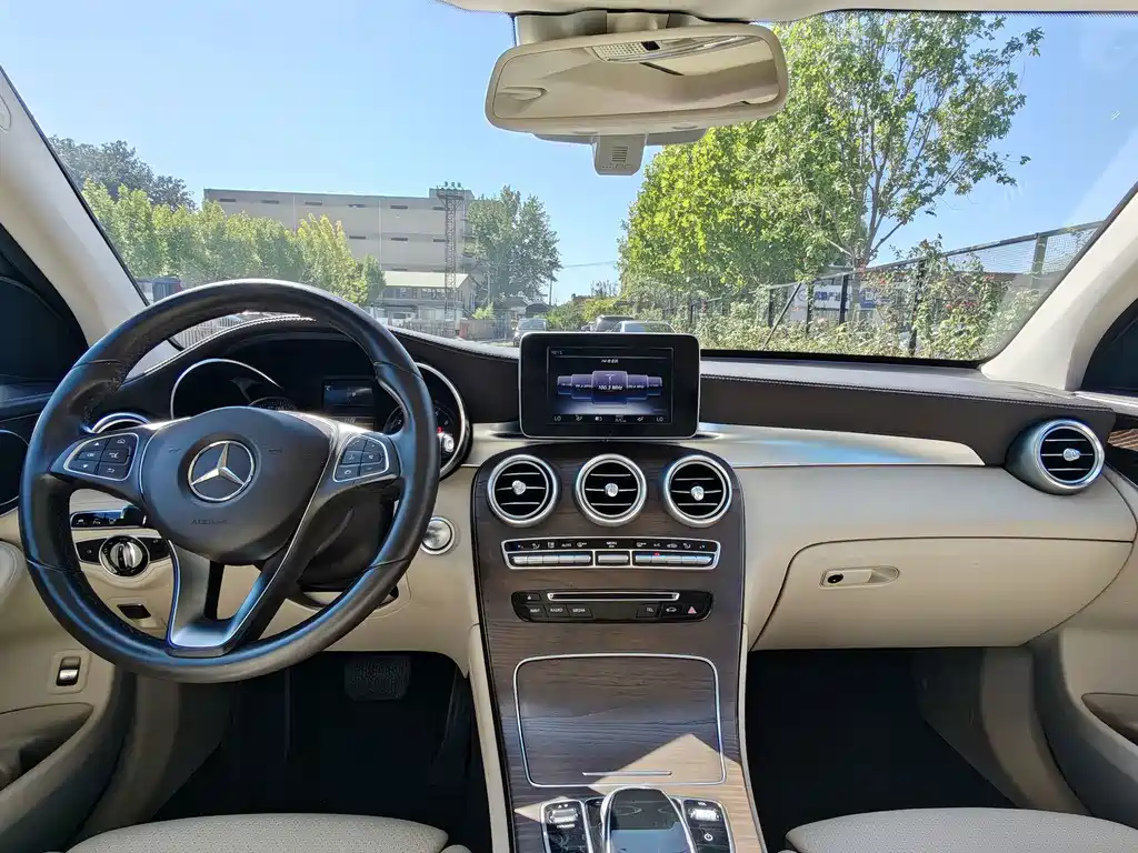 Mercedes-Benz GLC — миниатюра 20