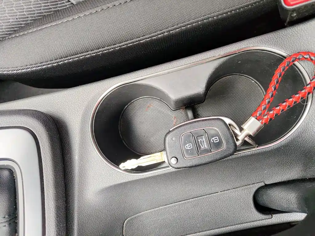 Hyundai Elantra — миниатюра 5