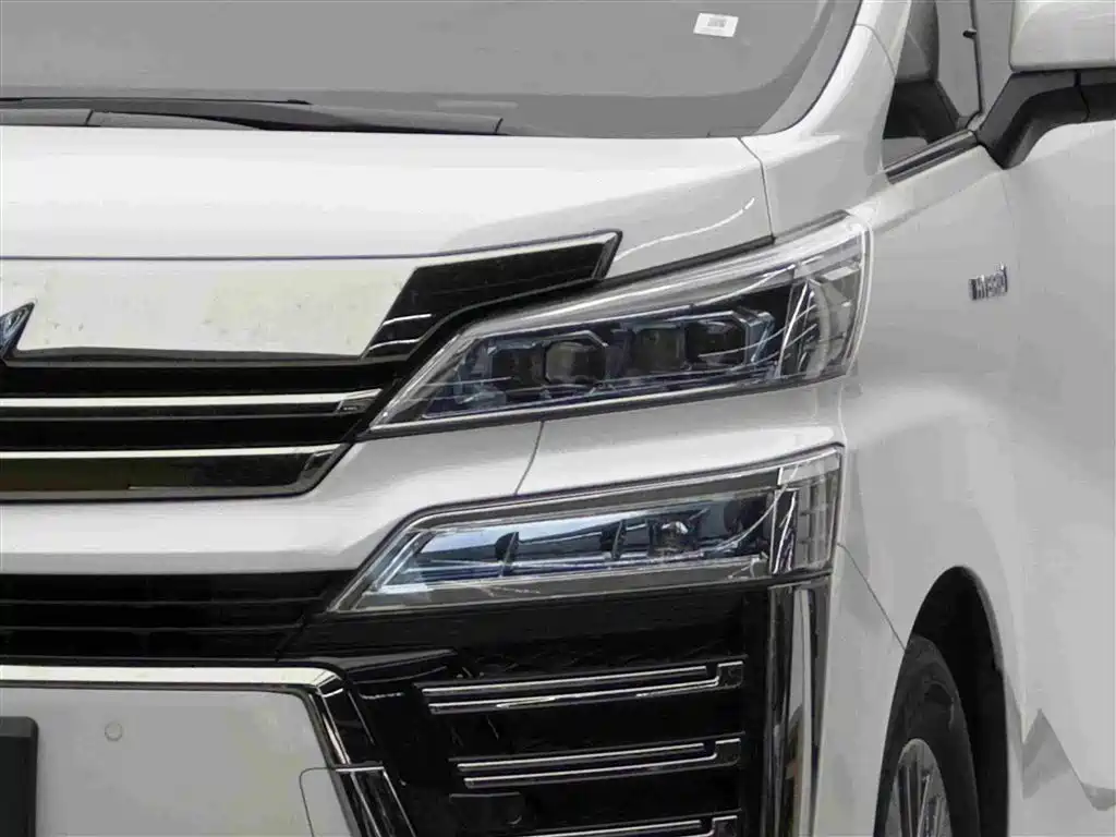 Toyota Vellfire — миниатюра 3