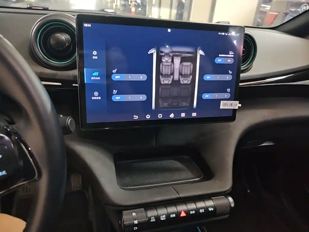 BYD Dolphin — миниатюра 13