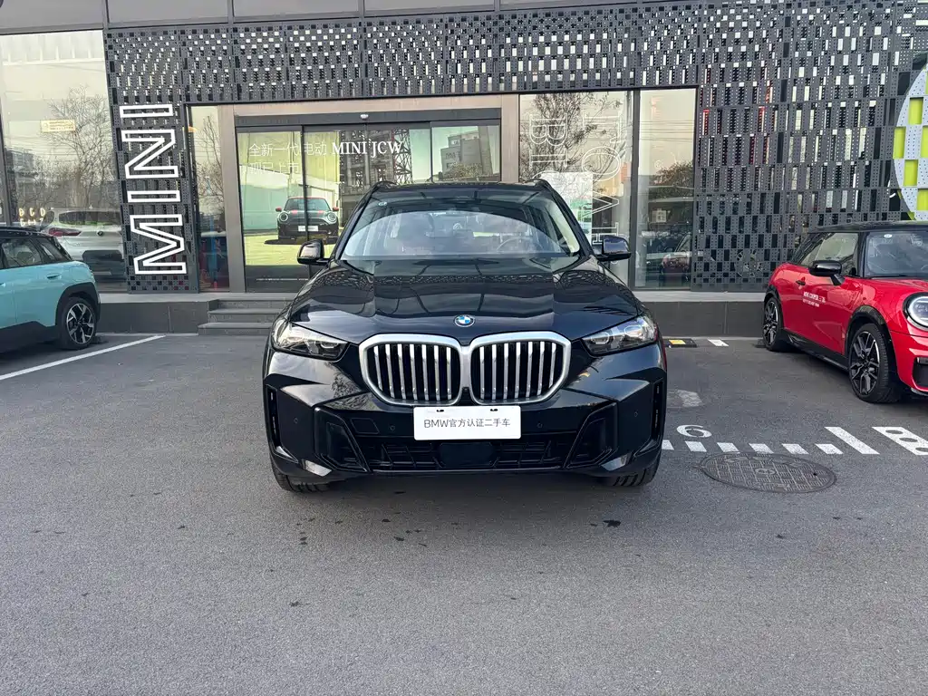 BMW X5 2023 xDrive 30Li Premium M Sport
