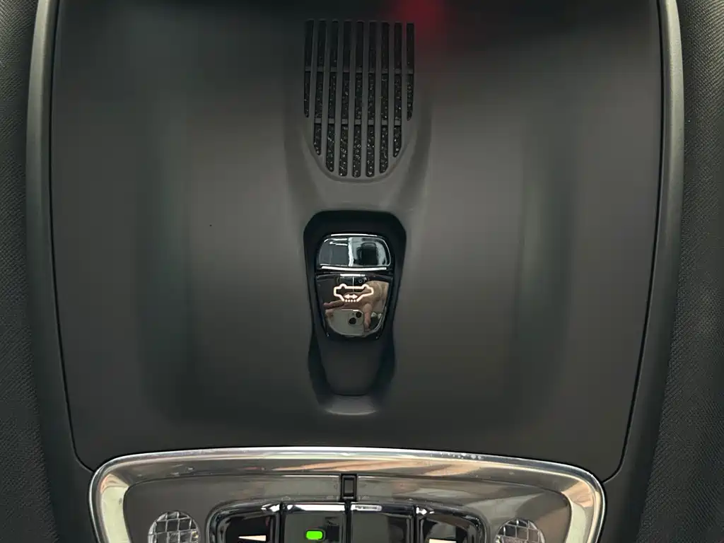 Volvo S60 — миниатюра 32