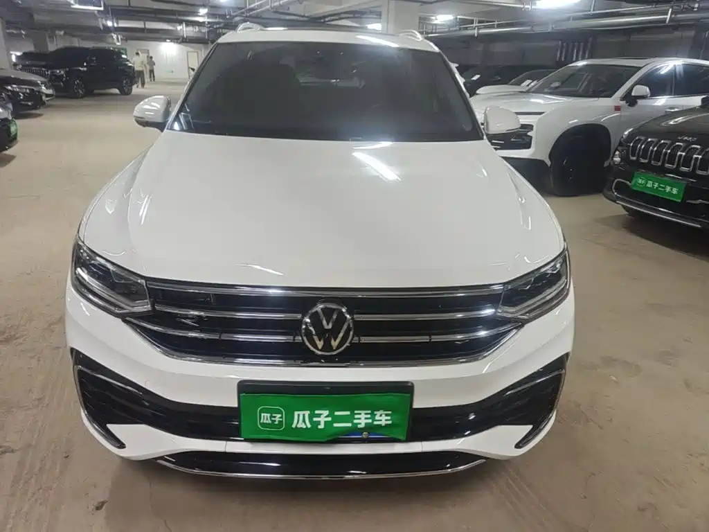 Volkswagen Tiguan L — миниатюра 2