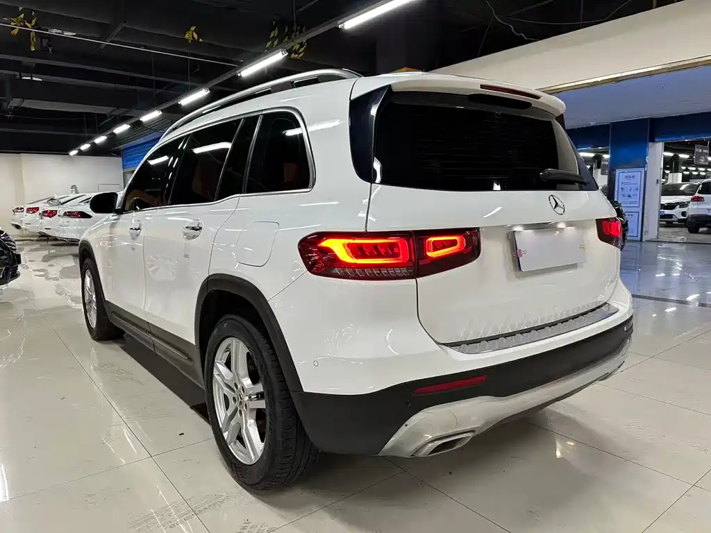 Mercedes-Benz GLB — миниатюра 15
