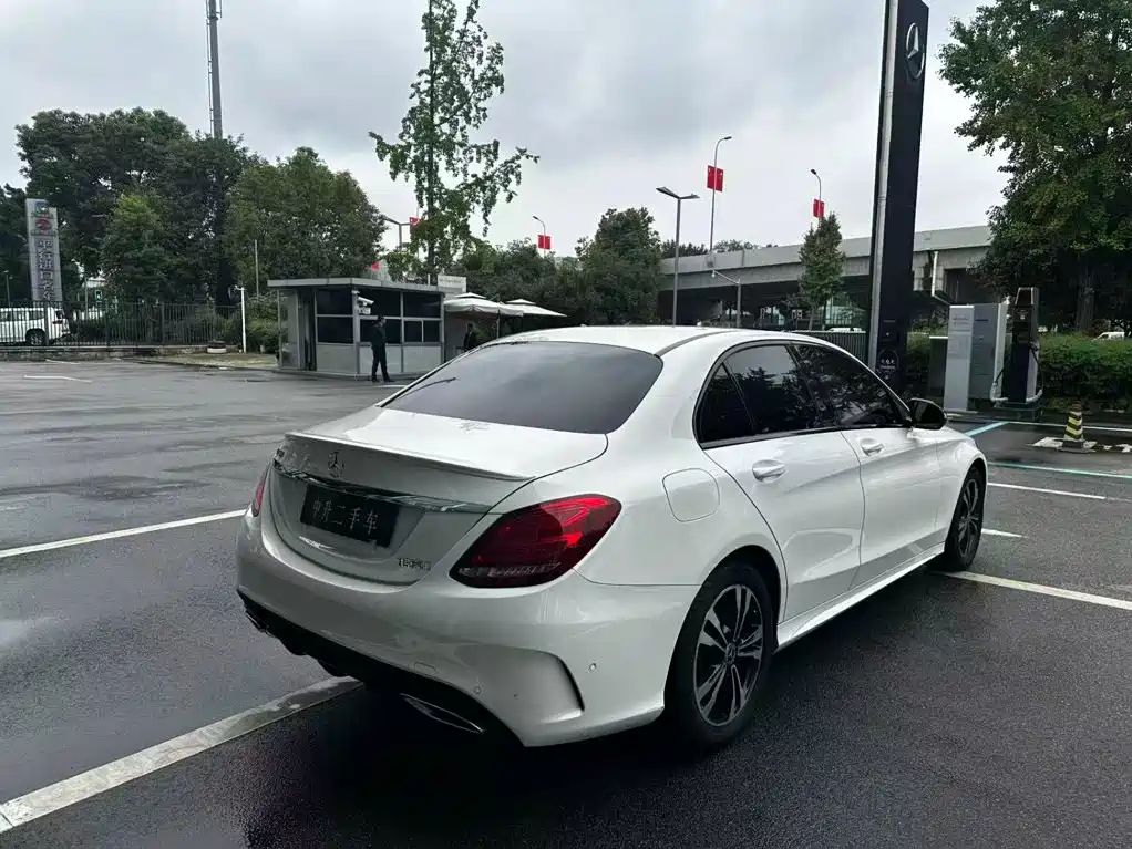 Mercedes-Benz C-Class — миниатюра 9