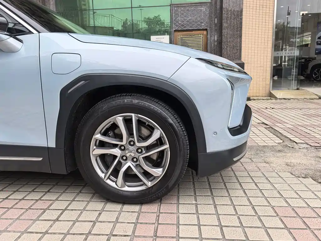 NIO ES6 — миниатюра 4