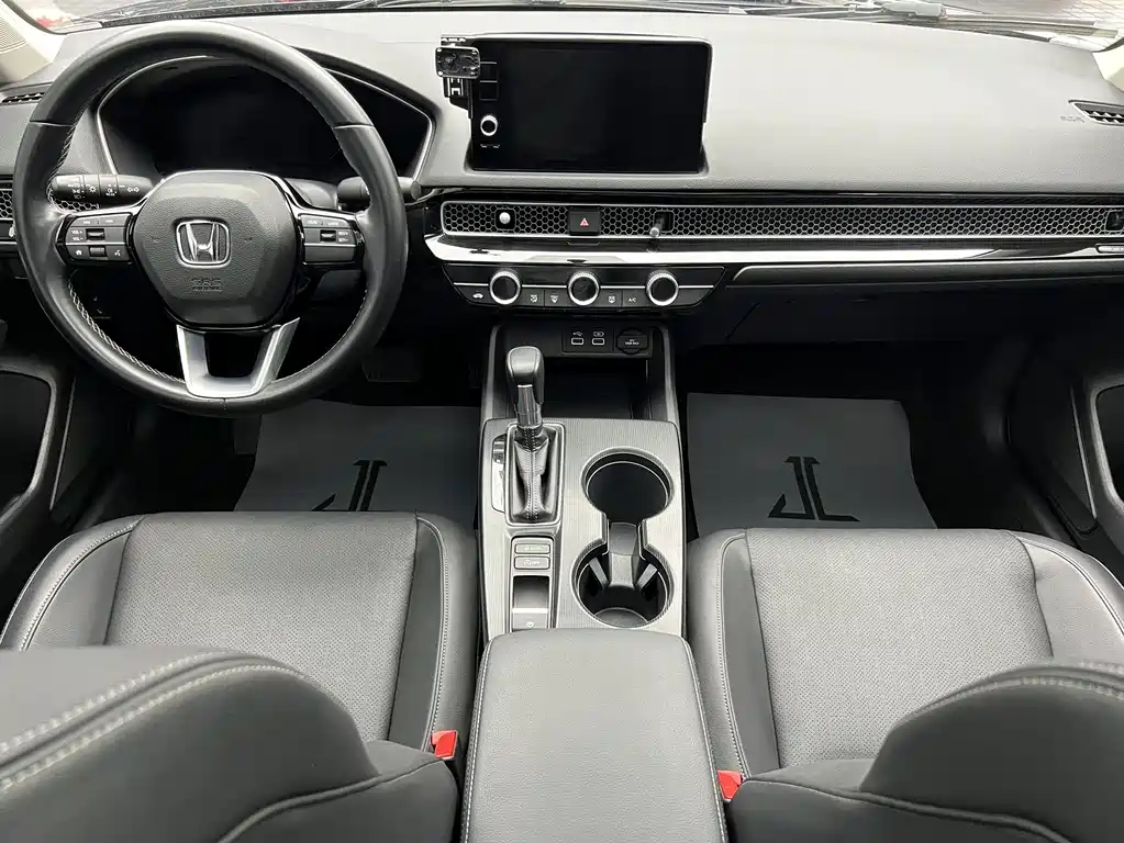 Honda Civic — миниатюра 9