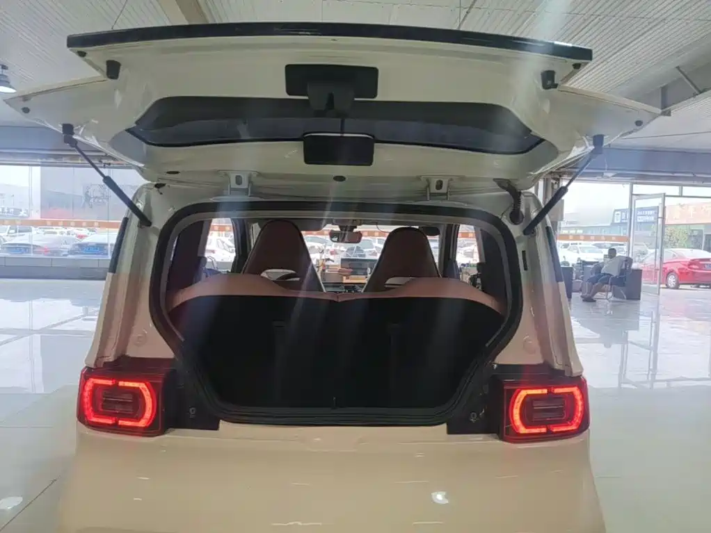 Wuling MINIEV — миниатюра 19