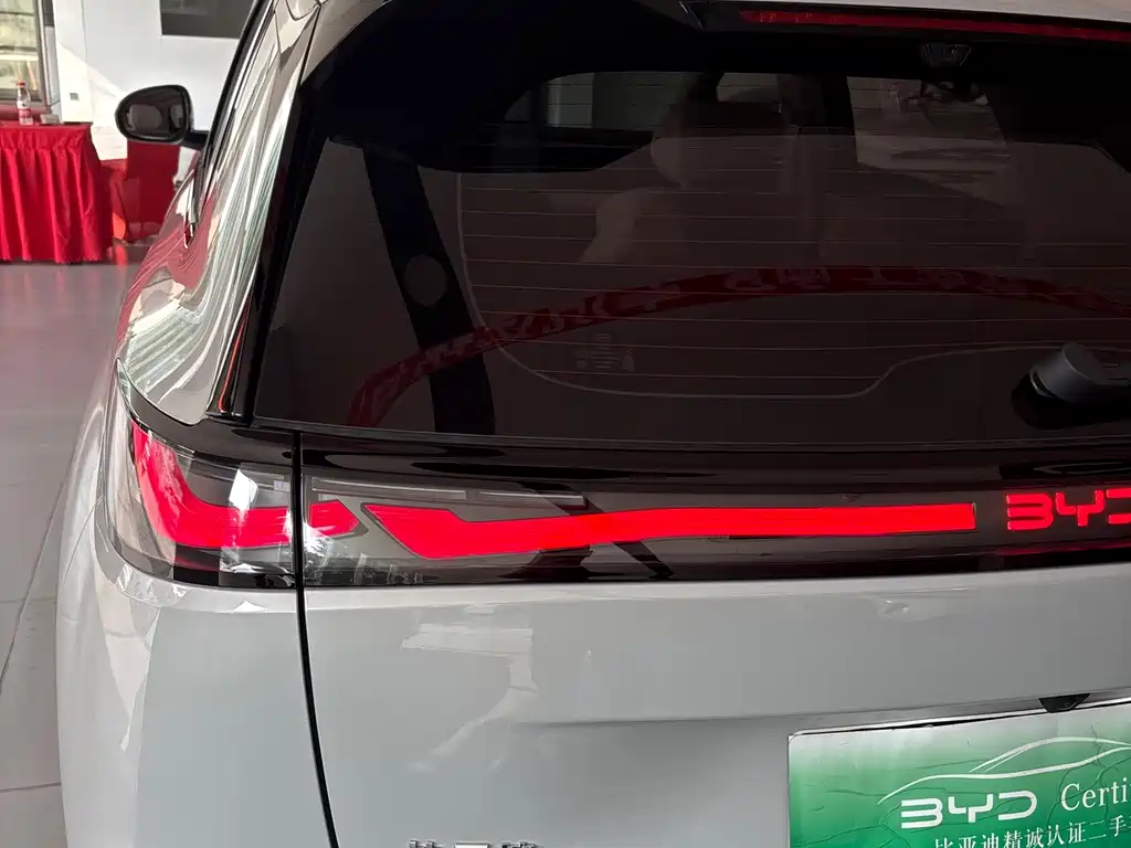 BYD Sealion 05 EV — миниатюра 12