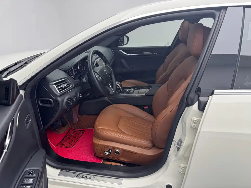 Maserati Ghibli — миниатюра 13