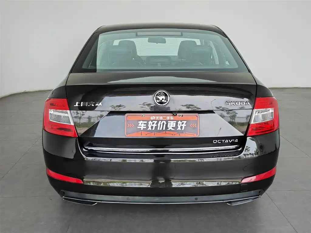 Skoda Octavia 2017 1.6L AT