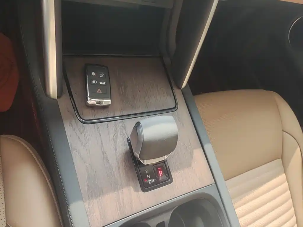 Land Rover Discovery Sport — миниатюра 14